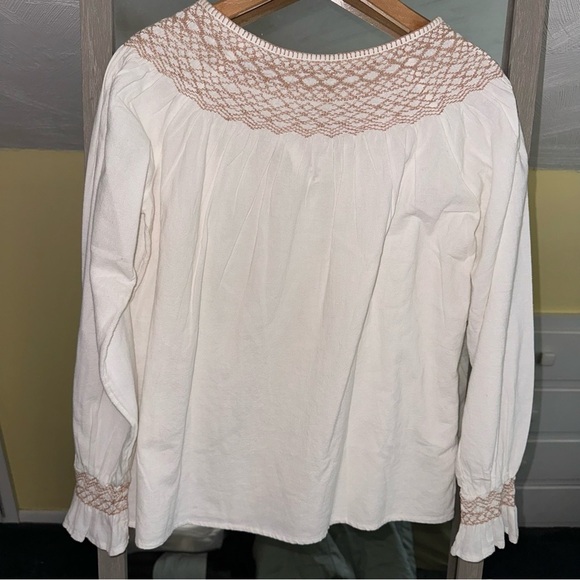 NEW Faherty Smocked Laura White Tan Peasant Knit Top Boho Embroidered Lagenlook - Picture 11 of 11
